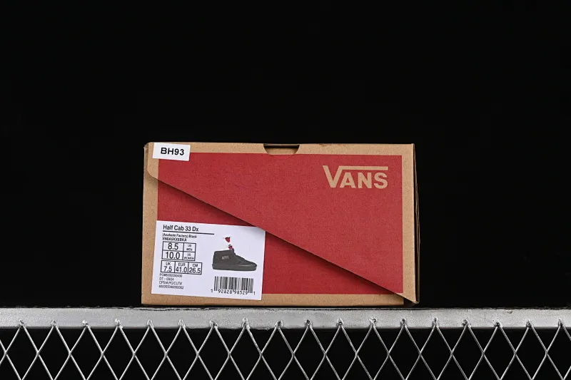 All categories Vans Vans series Vans Mid Vans China Vans Half Cab 33 DX Black Warrior Anaheim American retro casual skate shoes VN0A5KX6BKA